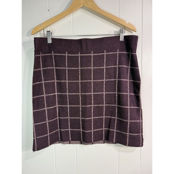 Smartwool Women’s L Skirt Reversible Purple Square Pattern Mid Thigh Skirt - Picture 1 of 7
